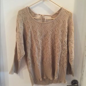 ☃️❄️ EUC light gold/ tan sweater with sparkles